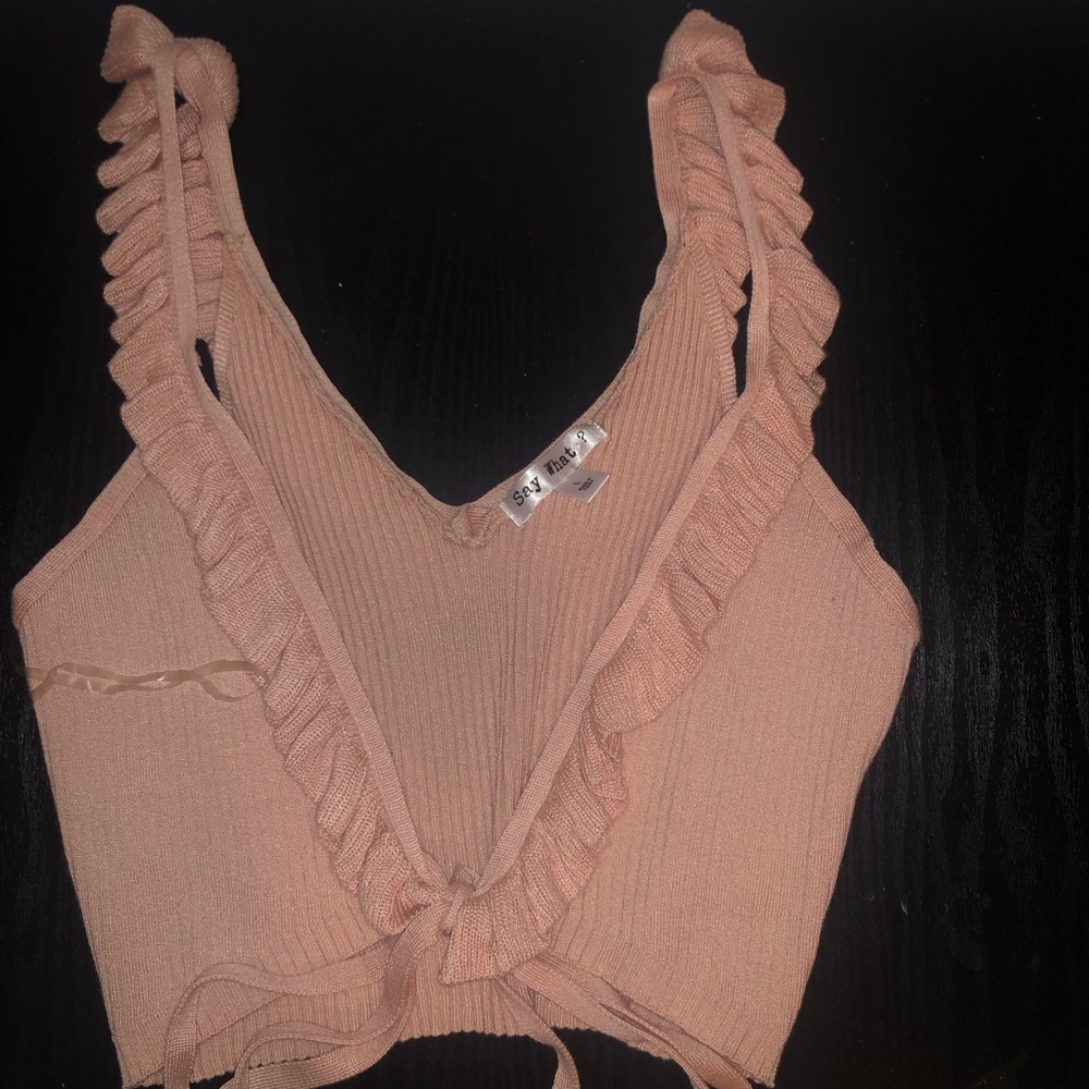 Tie front crop top 🤍2for$20🤍